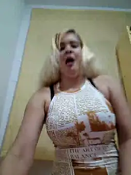 Snapshot of lamorbosa37 chatting on 15, 12, 2024 lamorbosa37 online show from 15, 12, 2024