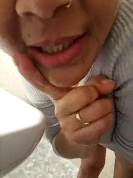 Snapshot of lamorbosa37 chatting on 18, 2, 2026 lamorbosa37 online show from 18, 2, 2026