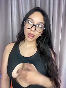 Snapshot of ThaliaRivera_ chatting on 14, 3, 2025 ThaliaRivera  online show from 14, 3, 2025