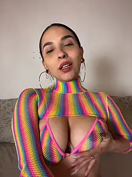 Snapshot of ThaliaRivera_ chatting on 17, 5, 2026 ThaliaRivera online show from 17, 5, 2026