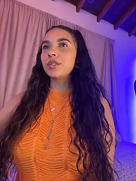 Snapshot of ThaliaRivera_ chatting on 7, 6, 2026 ThaliaRivera online show from 7, 6, 2026