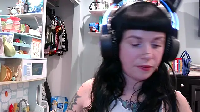 Snapshot of Marcelinegoddess chatting on 5, 2, 2025 Marcelinegoddess online show from 5, 2, 2025