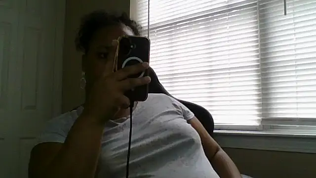 Snapshot of Badgirlbrittt chatting on 29, 9, 2025 Badgirlbrittt online show from 29, 9, 2025