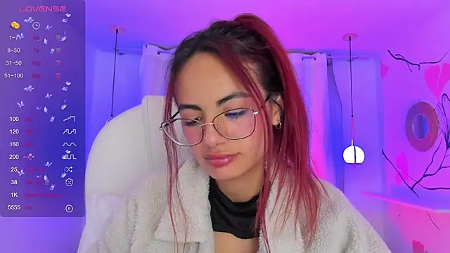 sophiecherry  online show from 16, 12, 2024