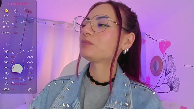 sophiecherry  online show from 7, 1, 2025