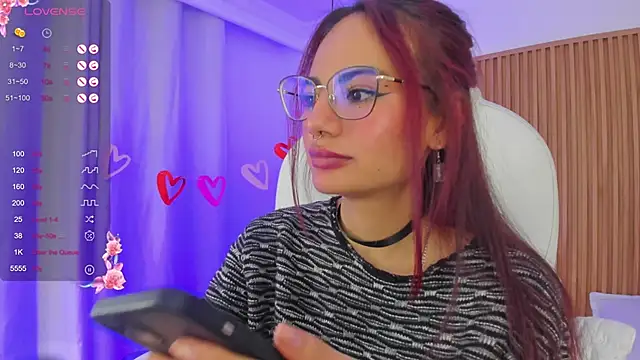 sophiecherry  online show from 17, 2, 2025