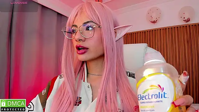 sophiecherry  online show from 19, 10, 2025