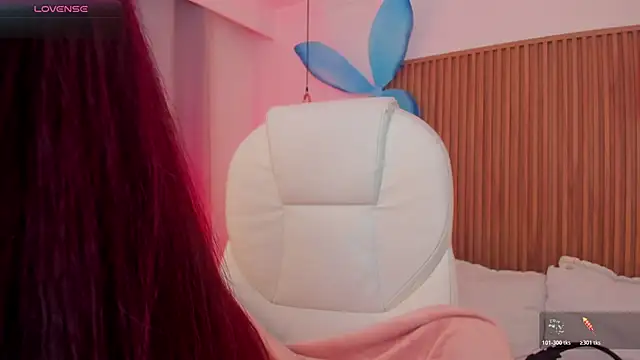 sophiecherry  online show from 4, 11, 2025