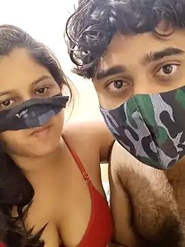 IND COUPLE1 online show from 3, 1, 2025