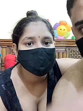 IND COUPLE1 online show from 3, 3, 2025