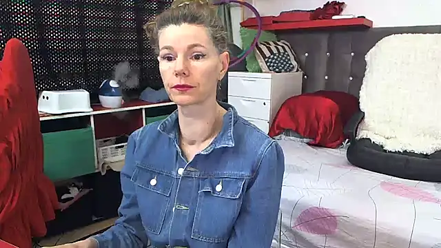 Snapshot of kellyterapy chatting on 16, 2, 2025 kellyterapy online show from 16, 2, 2025