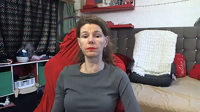 Snapshot of kellyterapy chatting on 3, 3, 2025 kellyterapy online show from 3, 3, 2025