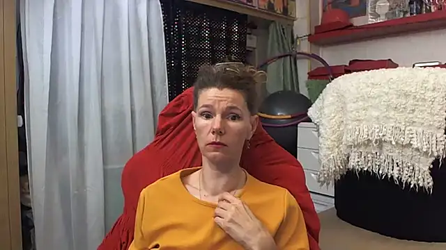 Snapshot of kellyterapy chatting on 4, 3, 2025 kellyterapy online show from 4, 3, 2025