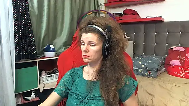 Snapshot of kellyterapy chatting on 8, 3, 2025 kellyterapy online show from 8, 3, 2025