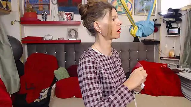 Snapshot of kellyterapy chatting on 4, 10, 2025 kellyterapy online show from 4, 10, 2025