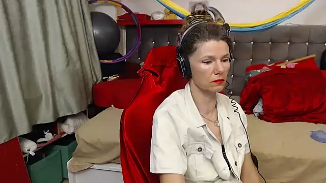 Snapshot of kellyterapy chatting on 11, 10, 2025 kellyterapy online show from 11, 10, 2025