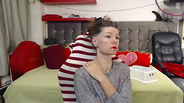 Snapshot of kellyterapy chatting on 15, 11, 2025 kellyterapy online show from 15, 11, 2025