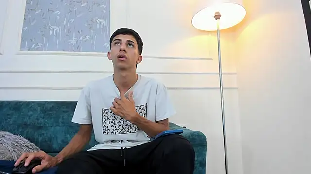 Lucian Davi online show from 22, 10, 2025