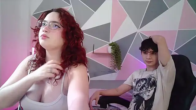 Snapshot of AndrewAnndCherry chatting on 21, 5, 2026 AndrewAnndCherry online show from 21, 5, 2026