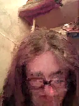 Snapshot of mcv131985 chatting on 20, 4, 2026 mcv131985 online show from 20, 4, 2026