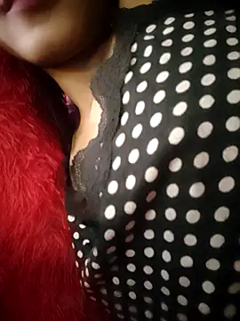 Snapshot of Hot_Goldengirl chatting on 1, 3, 2025 Hot Goldengirl online show from 1, 3, 2025