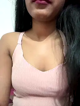 Snapshot of Hot_Goldengirl chatting on 15, 10, 2025 Hot Goldengirl online show from 15, 10, 2025