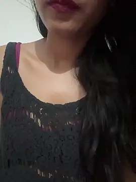 Snapshot of Hot_Goldengirl chatting on 14, 5, 2026 Hot Goldengirl online show from 14, 5, 2026