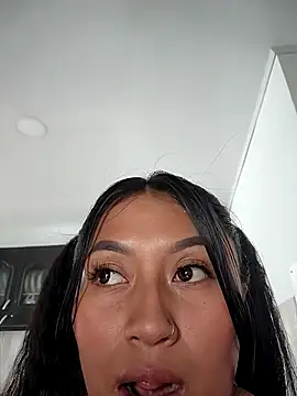 Snapshot of luisa16xxx chatting on 15, 10, 2025 luisa16xxx online show from 15, 10, 2025