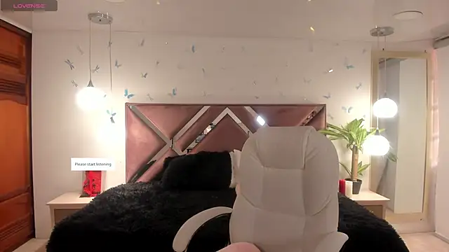 Snapshot of _Antonnela_ chatting on 27, 9, 2025 Antonnela online show from 27, 9, 2025