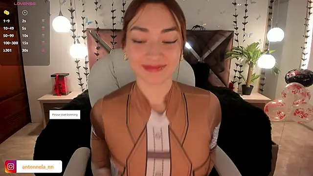 Snapshot of _Antonnela_ chatting on 21, 10, 2025 Antonnela online show from 21, 10, 2025