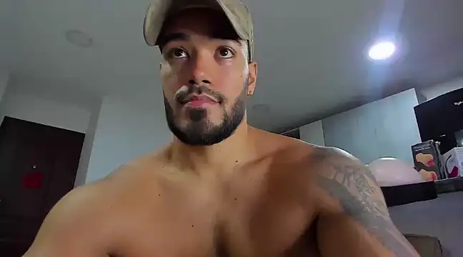 Snapshot of Alexander_Martines chatting on 8, 1, 2025 Alexander Martines online show from 8, 1, 2025