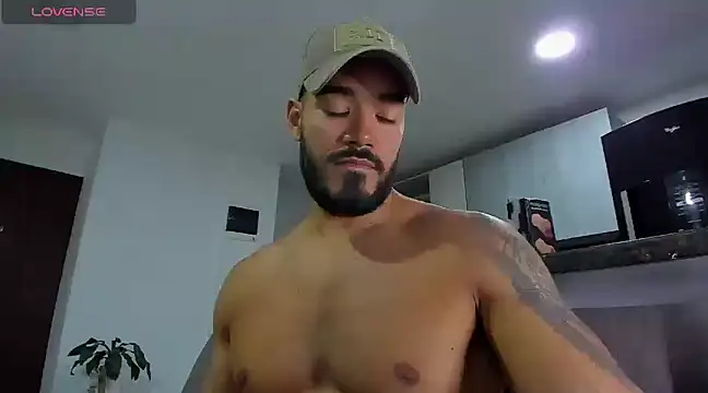 Snapshot of Alexander_Martines chatting on 2, 2, 2025 Alexander Martines online show from 2, 2, 2025