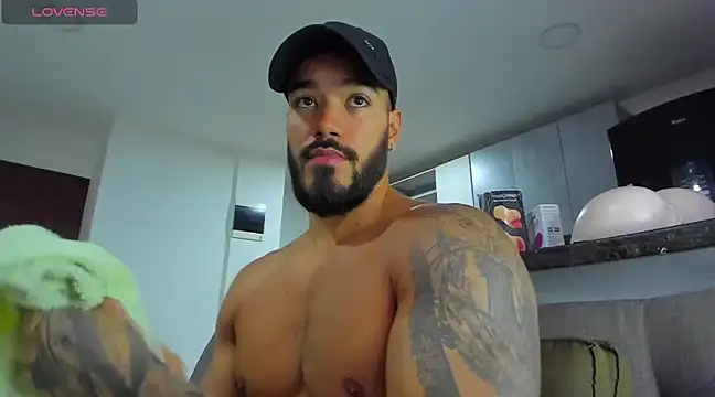 Snapshot of Alexander_Martines chatting on 16, 2, 2025 Alexander Martines online show from 16, 2, 2025