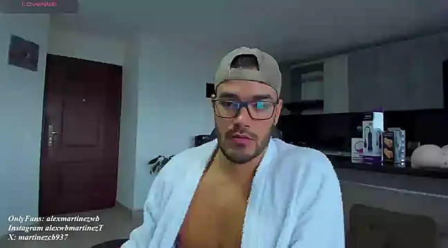 Snapshot of Alexander_Martines chatting on 19, 3, 2025 Alexander Martines online show from 19, 3, 2025