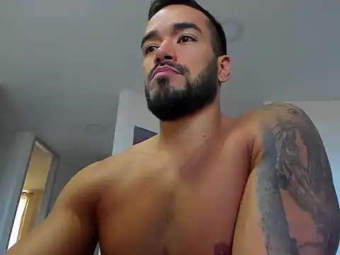 Snapshot of Alexander_Martines chatting on 25, 10, 2025 Alexander Martines online show from 25, 10, 2025