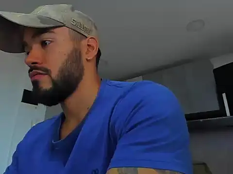 Snapshot of Alexander_Martines chatting on 13, 11, 2025 Alexander Martines online show from 13, 11, 2025