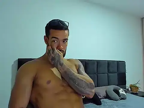 Alexander Martines online show from 10, 3, 2026