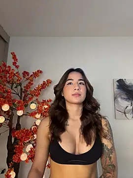 VictoriaHiill online show from 3, 3, 2026