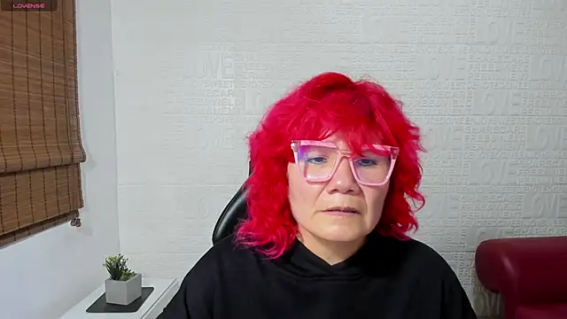 Snapshot of Salomeediaz_ chatting on 5, 2, 2025 Salomeediaz online show from 5, 2, 2025