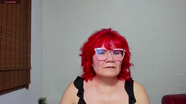 Snapshot of Salomeediaz_ chatting on 24, 2, 2025 Salomeediaz online show from 24, 2, 2025