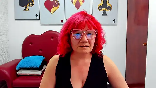 Snapshot of Salomeediaz_ chatting on 30, 9, 2025 Salomeediaz online show from 30, 9, 2025