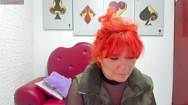 Snapshot of Salomeediaz_ chatting on 8, 5, 2026 Salomeediaz online show from 8, 5, 2026