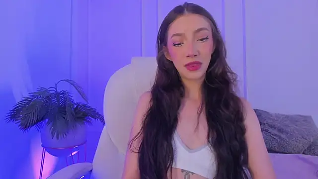 Snapshot of Mariapettit chatting on 6, 3, 2025 Mariapettit online show from 6, 3, 2025