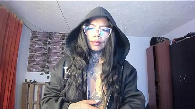 nicole volkov online show from 11, 11, 2025