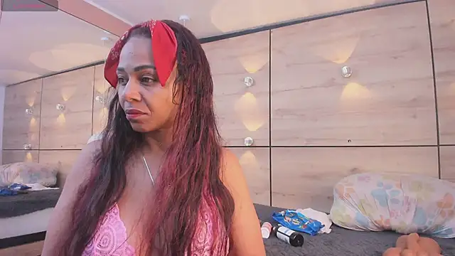 Snapshot of martina_touss chatting on 24, 3, 2026 martina touss online show from 24, 3, 2026