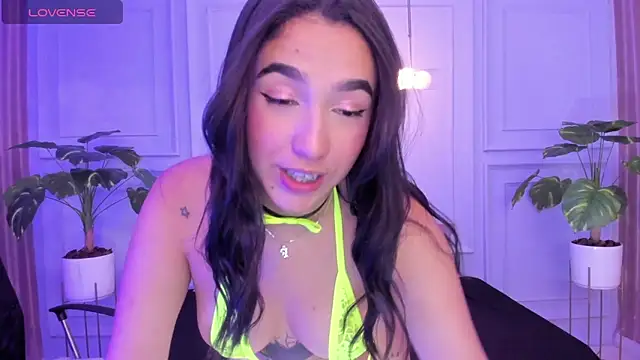 SaraaMills online show from 12, 4, 2026