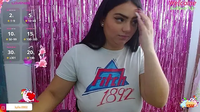 Snapshot of karol_9 chatting on 5, 1, 2025 karol 9 online show from 5, 1, 2025