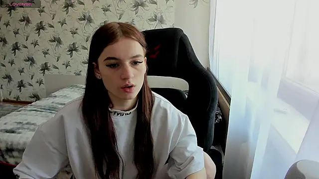 Snapshot of Stacey_Brown chatting on 27, 12, 2024 Stacey Brown online show from 27, 12, 2024