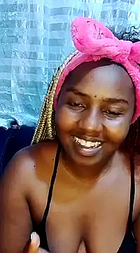 Snapshot of Sexxycheeks- chatting on 5, 1, 2025 Sexxycheeks- online show from 5, 1, 2025