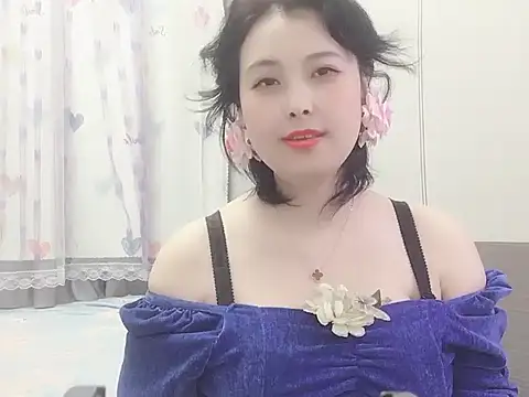 Hanicarrot online show from 18, 2, 2025